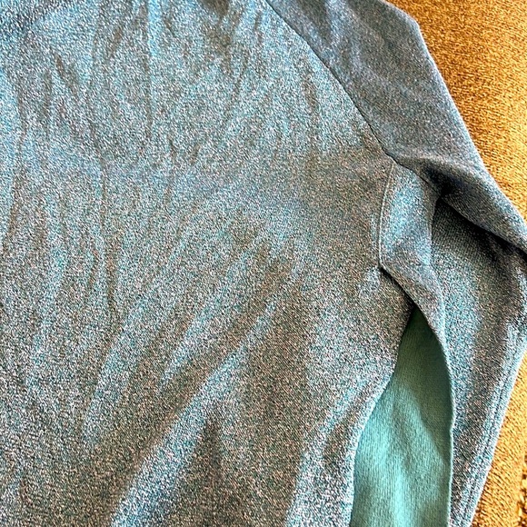 J. Crew Blue Shimmer Sparkle
Side Slit Crew Neck Pullover
Sweater Sz XS … - Picture 10 of 14